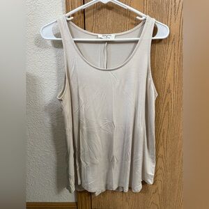Zenana Outfitters Women's Beige Tank Top